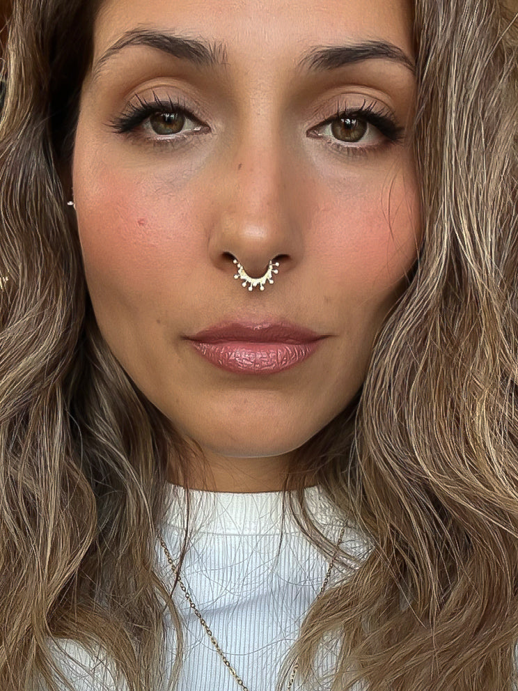 Piercing Victoria titanio