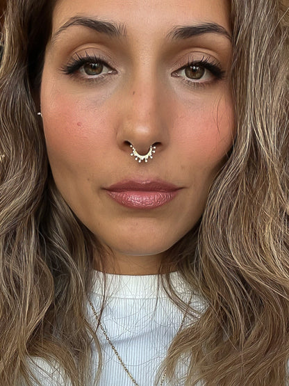 Piercing Victoria titanio