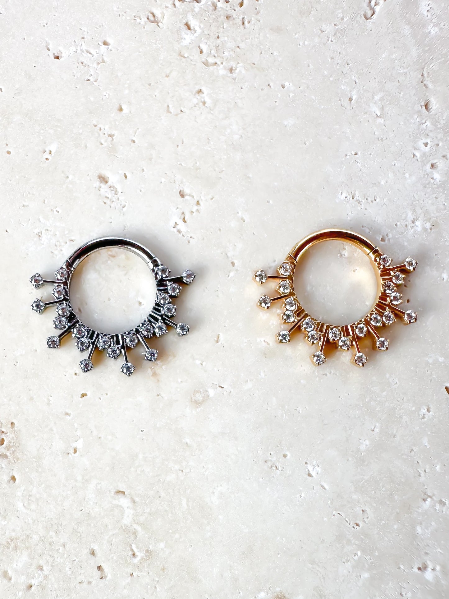 Piercing Victoria titanio