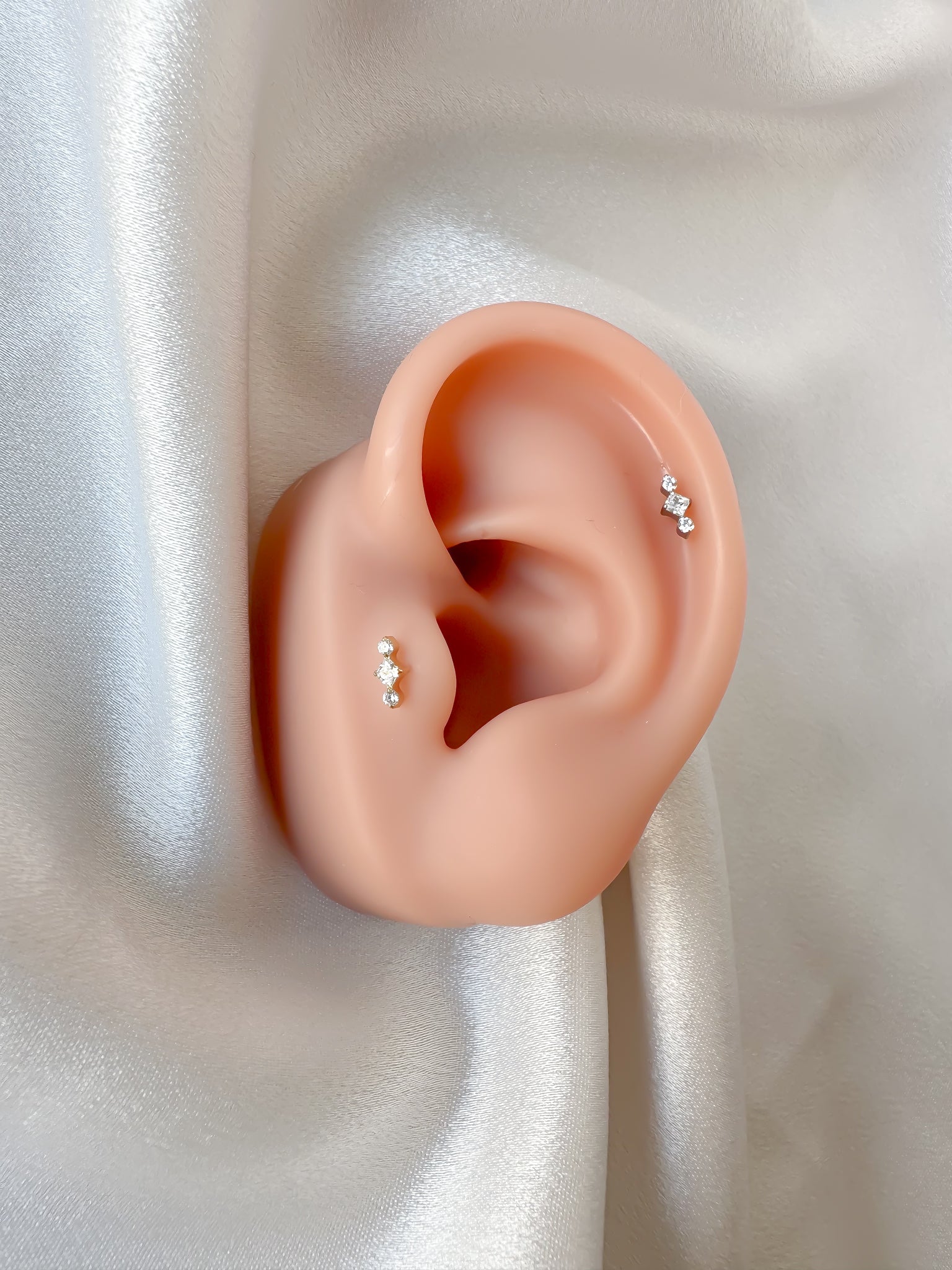 Piercing Sirius titanio