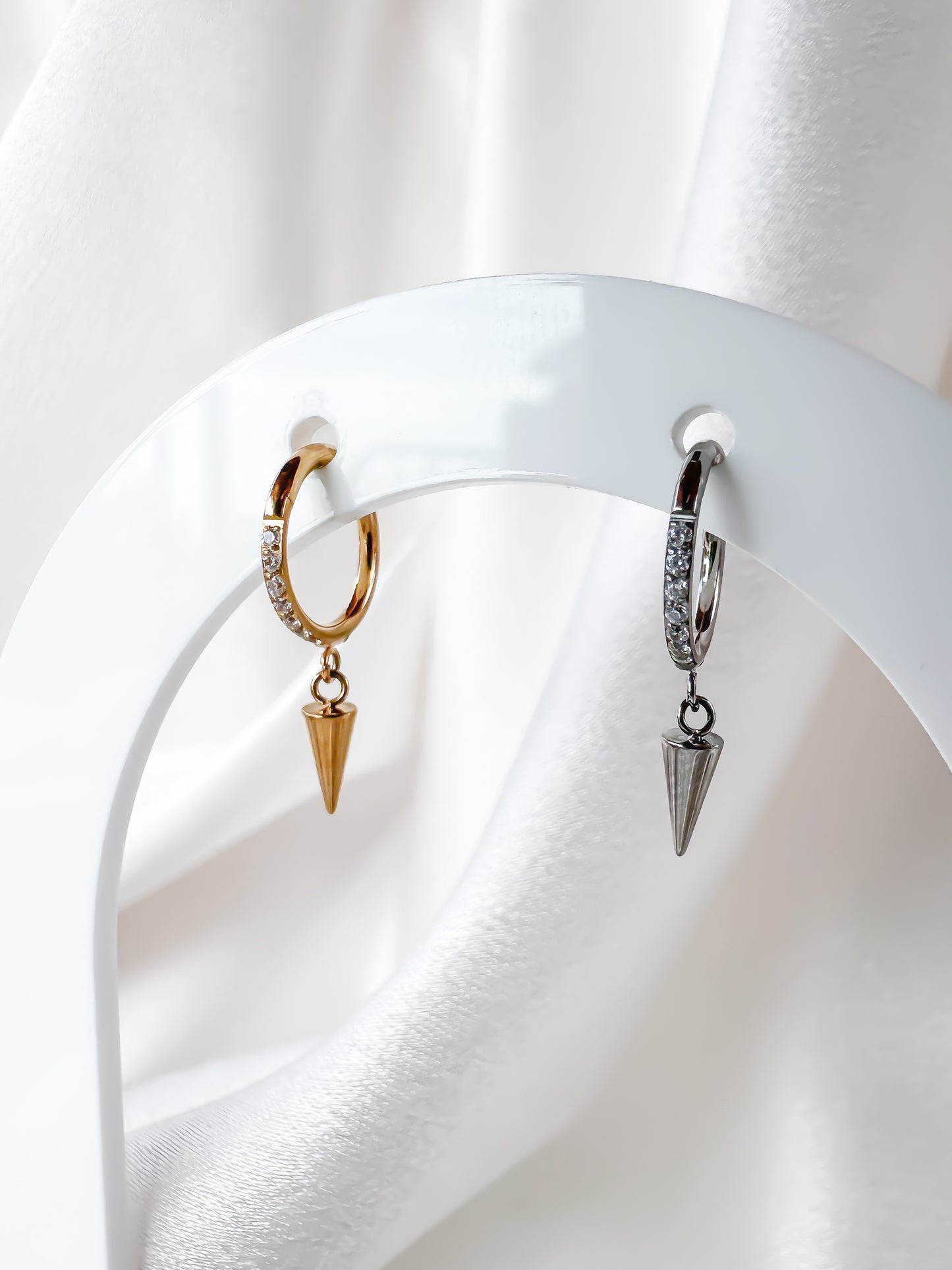 Piercing Hoop Tusk titanio