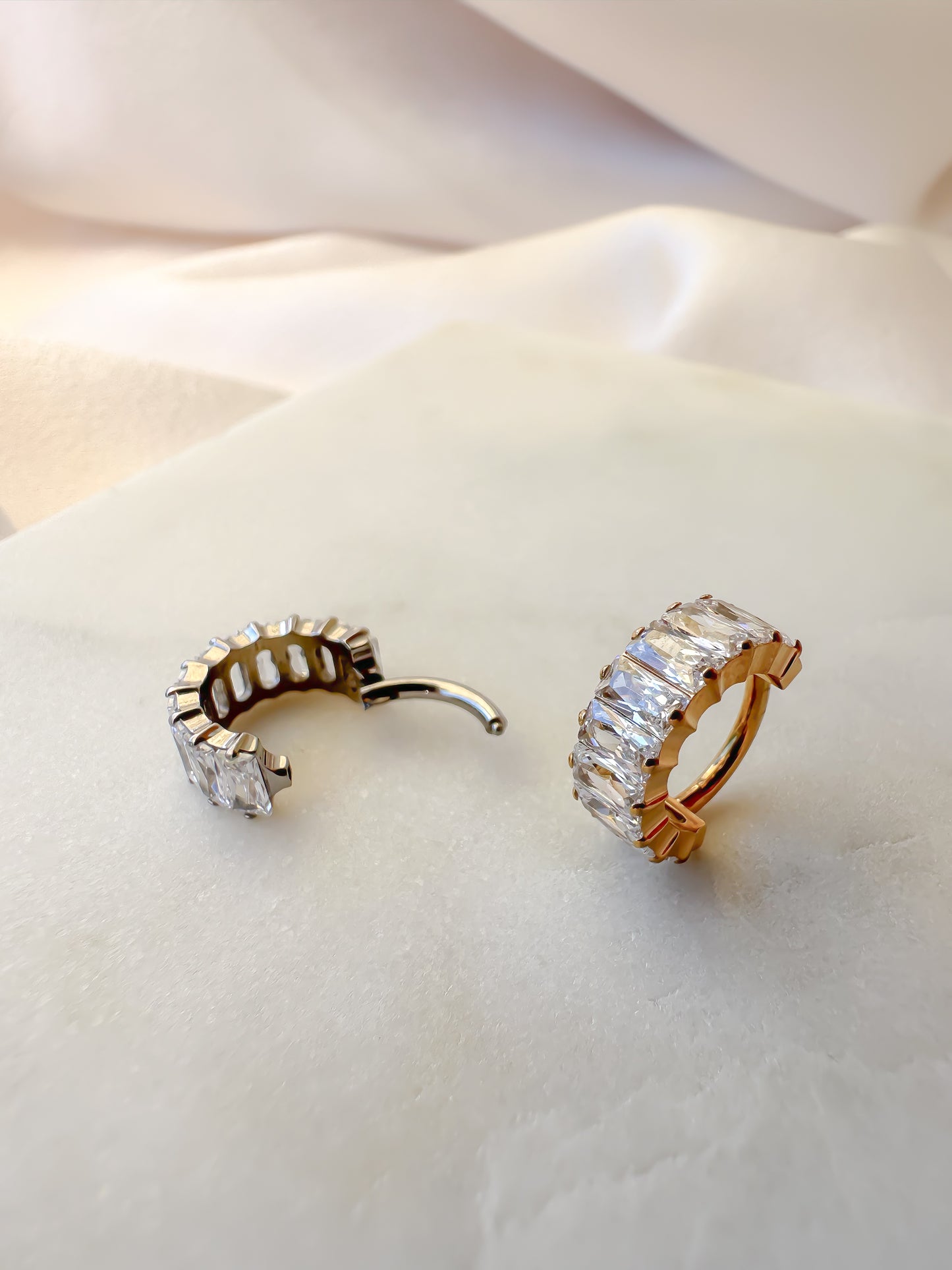 Piercing Hoop Baguette titanio