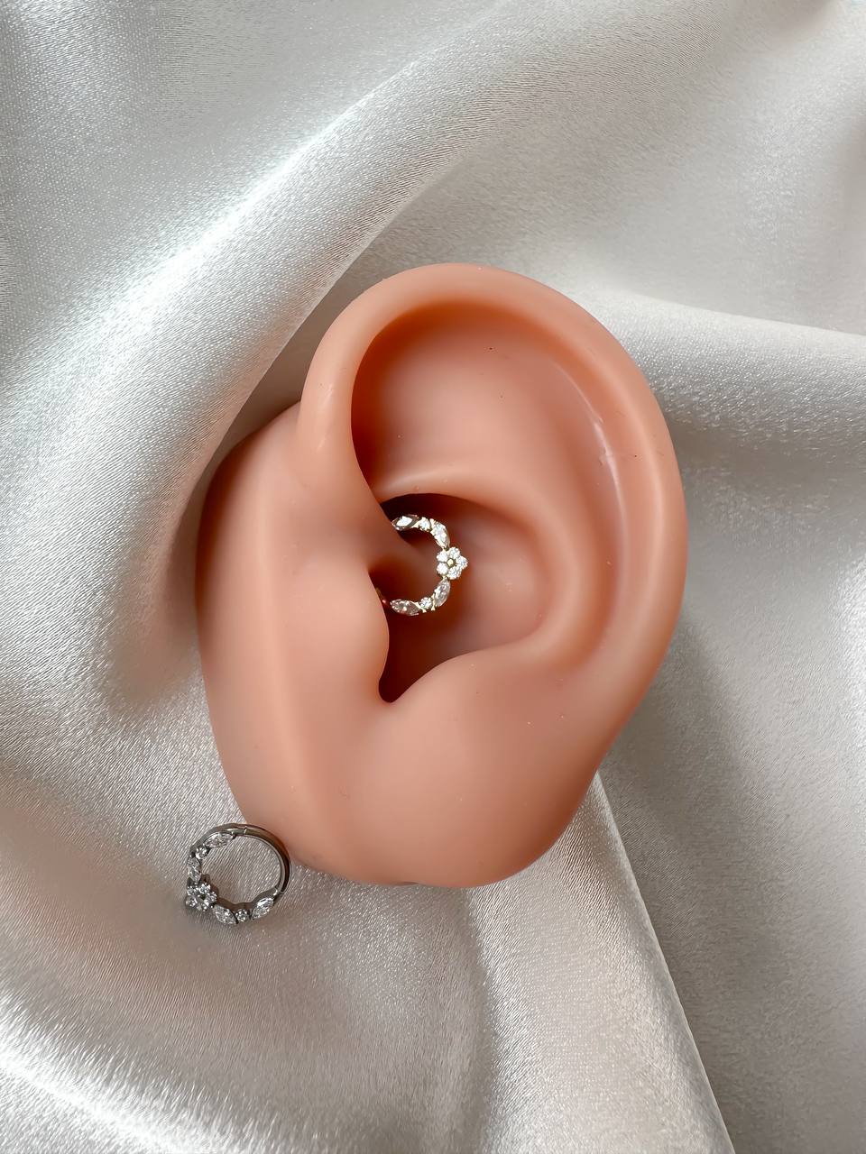 Piercing Blossom Titanio